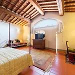 Nella Torre Del Poschi Penthouse With Roof Terrace * Pisa
