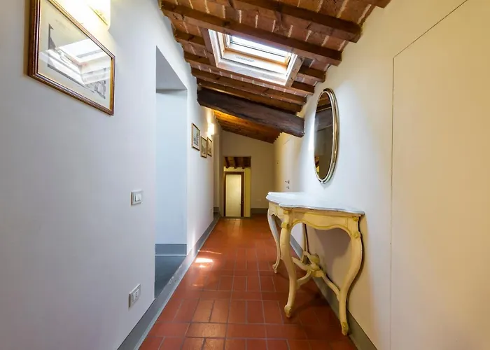 公寓 Nella Torre Del Poschi Penthouse With Roof Terrace 比萨