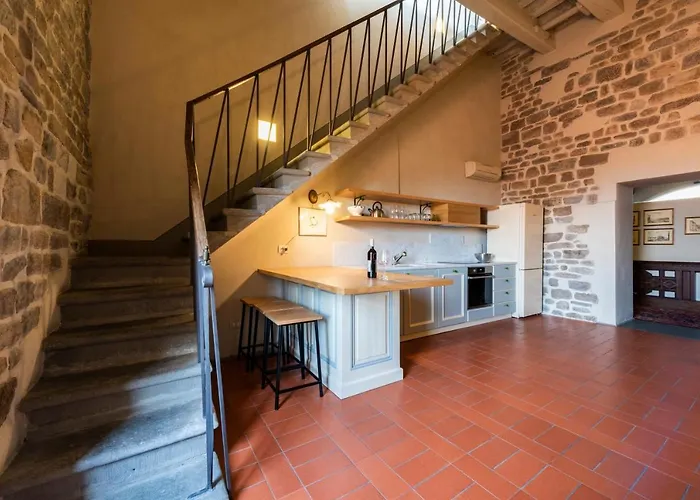 Nella Torre Del Poschi Penthouse With Roof Terrace * 比萨