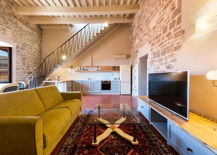 Nella Torre Del Poschi Penthouse With Roof Terrace 公寓