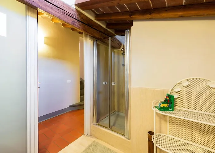 Nella Torre Del Poschi Penthouse With Roof Terrace 比萨