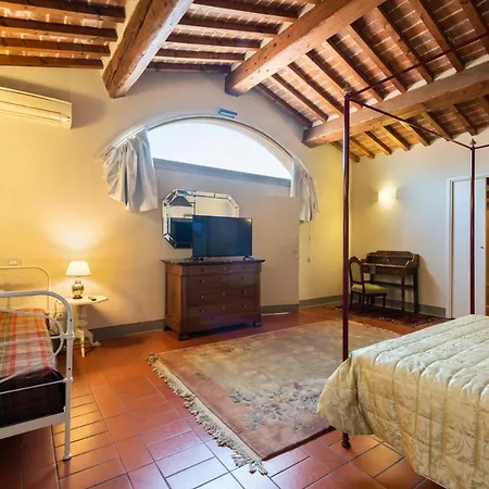 Apartment Nella Torre Del Poschi Penthouse With Roof Terrace Pisa